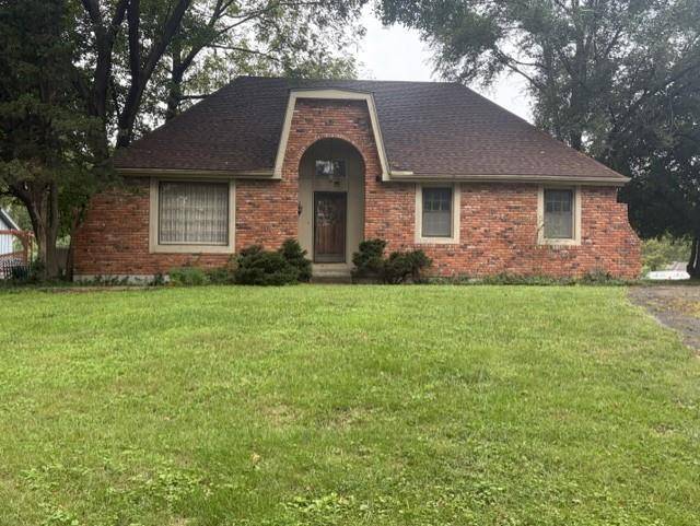 9500 Canterbury ST, Overland Park, KS 66206