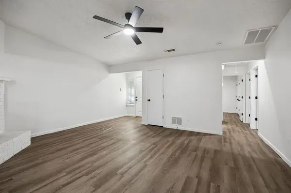 4733-4735 Berridge Lane, Dallas, TX 75227