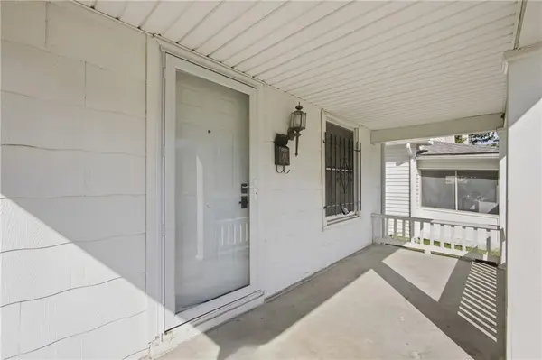 3848 E 9th TER, Kansas City, MO 64127