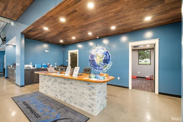 550 W Connexion WAY, Columbia City, IN 46725