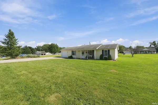 9239 Lilac LN, Cromwell, IN 46732