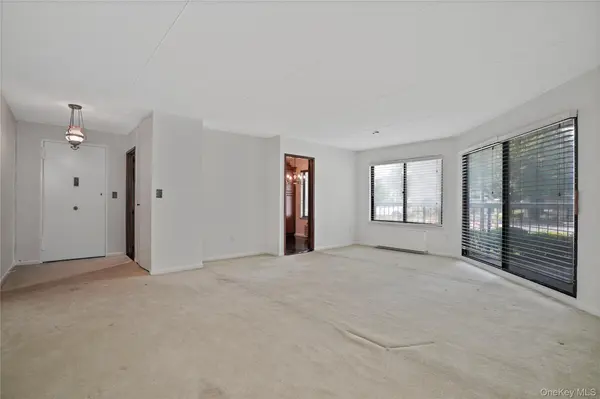 500 High Point DR #403, Hartsdale, NY 10530
