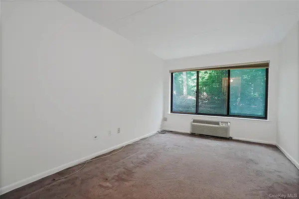 500 High Point DR #403, Hartsdale, NY 10530