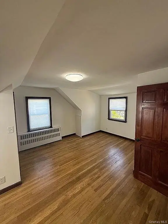 584 8th ST, West Hempstead, NY 11552