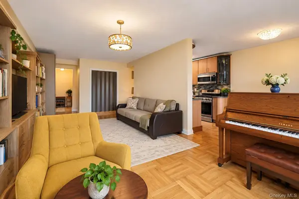 3901 Independence AVE #4F, Bronx, NY 10463