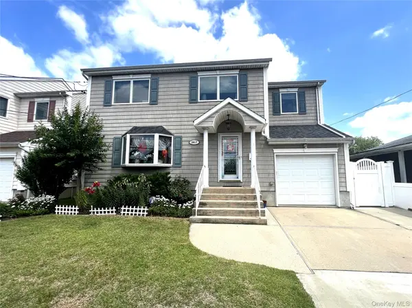 2817 Clubhouse RD, Bellmore, NY 11710