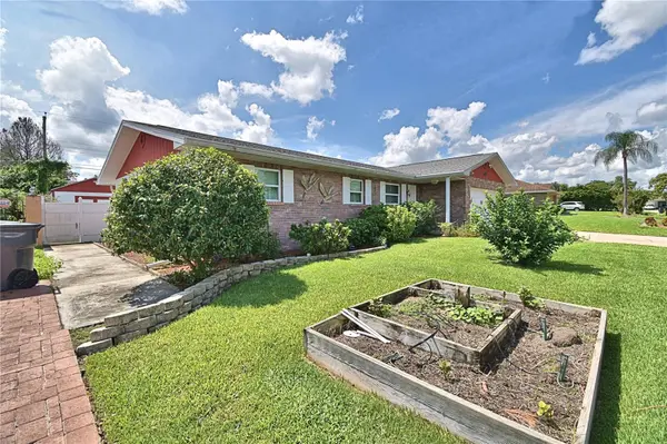 2815 CHRISTIE LN, Lakeland, FL 33813