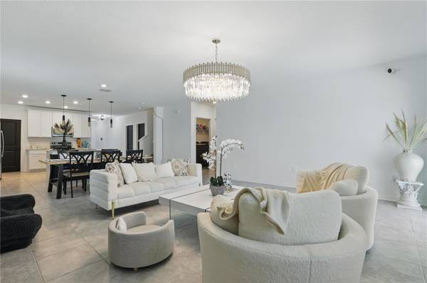 4307 PEBBLES THROW DR, Kissimmee, FL 34746