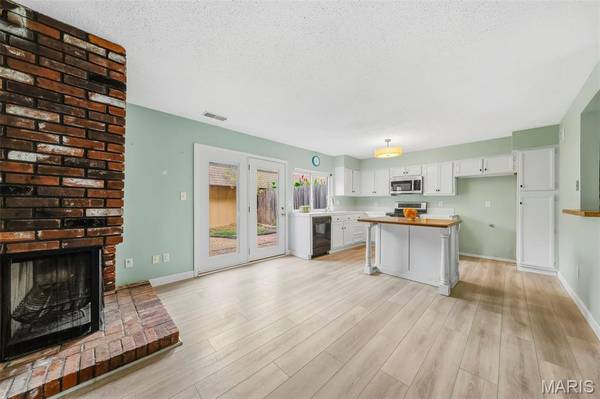 1345 Hampton RD #C, St Charles, MO 63303