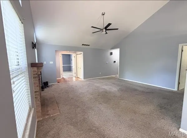 1422 Eagles Way CT, Hazelwood, MO 63042