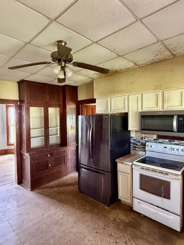 1694 N Maryland RD, Polo, IL 61064