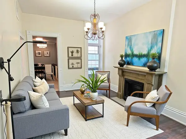 229 S Racine AVE #1, Chicago, IL 60607