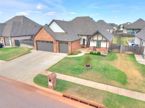 5704 Tiger Stone DR, Mustang, OK 73064