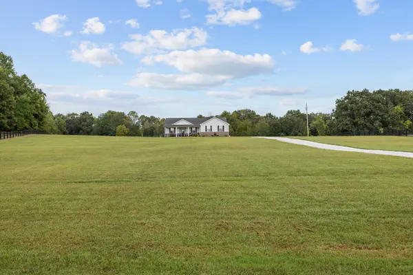 1021 Eljie Rd, Cumberland Furnace, TN 37051
