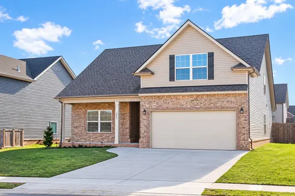 1445 Kingbird Dr, Clarksville, TN 37040