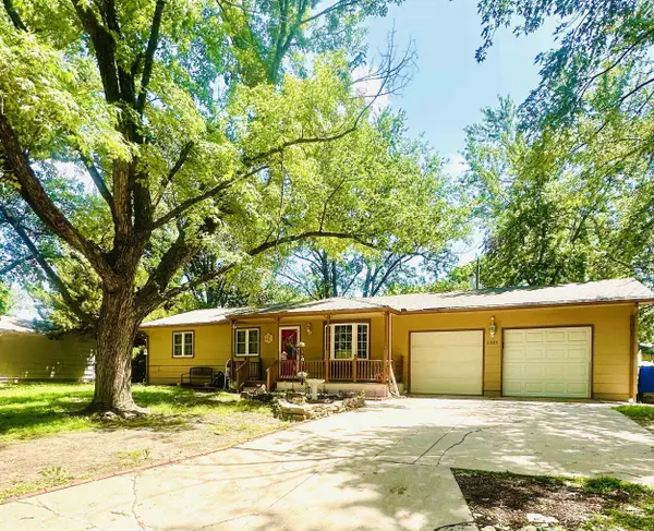 1321 W 9th Street, Newton, KS 67114-1619