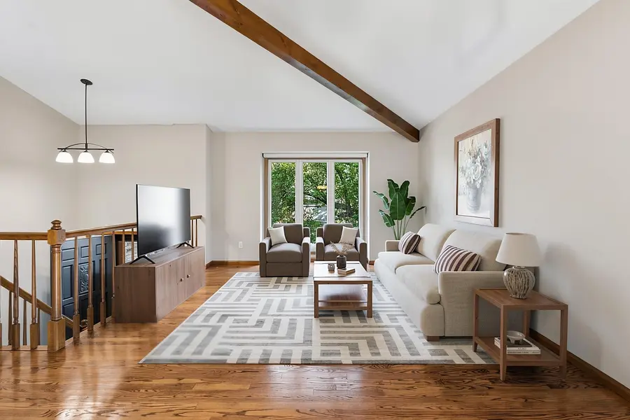 7890 Upper 139th CT, Apple Valley, MN 55124