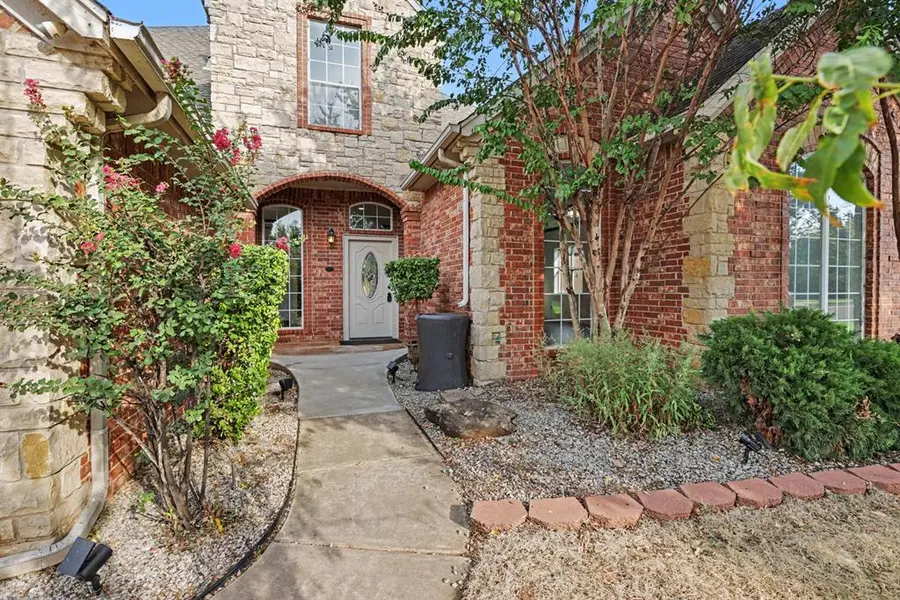 19316 Cade CT, Edmond, OK 73012