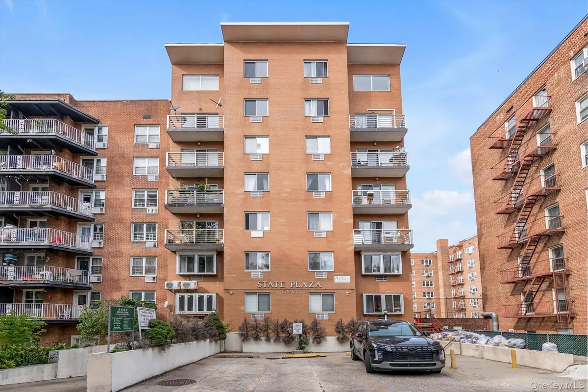 13987 35th AVE #6B, Flushing, NY 11354