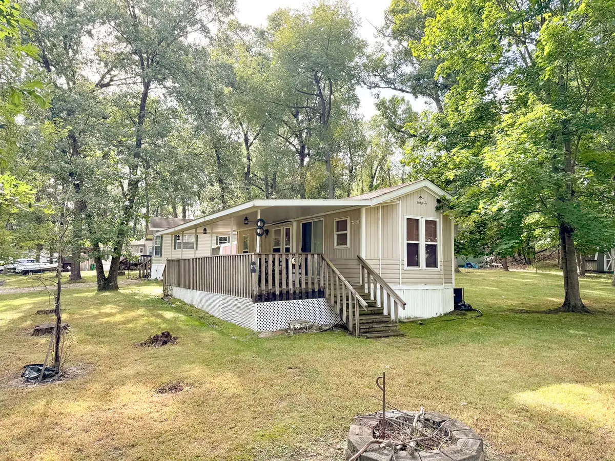6/173&174 Woodhaven, Sublette, IL 61367