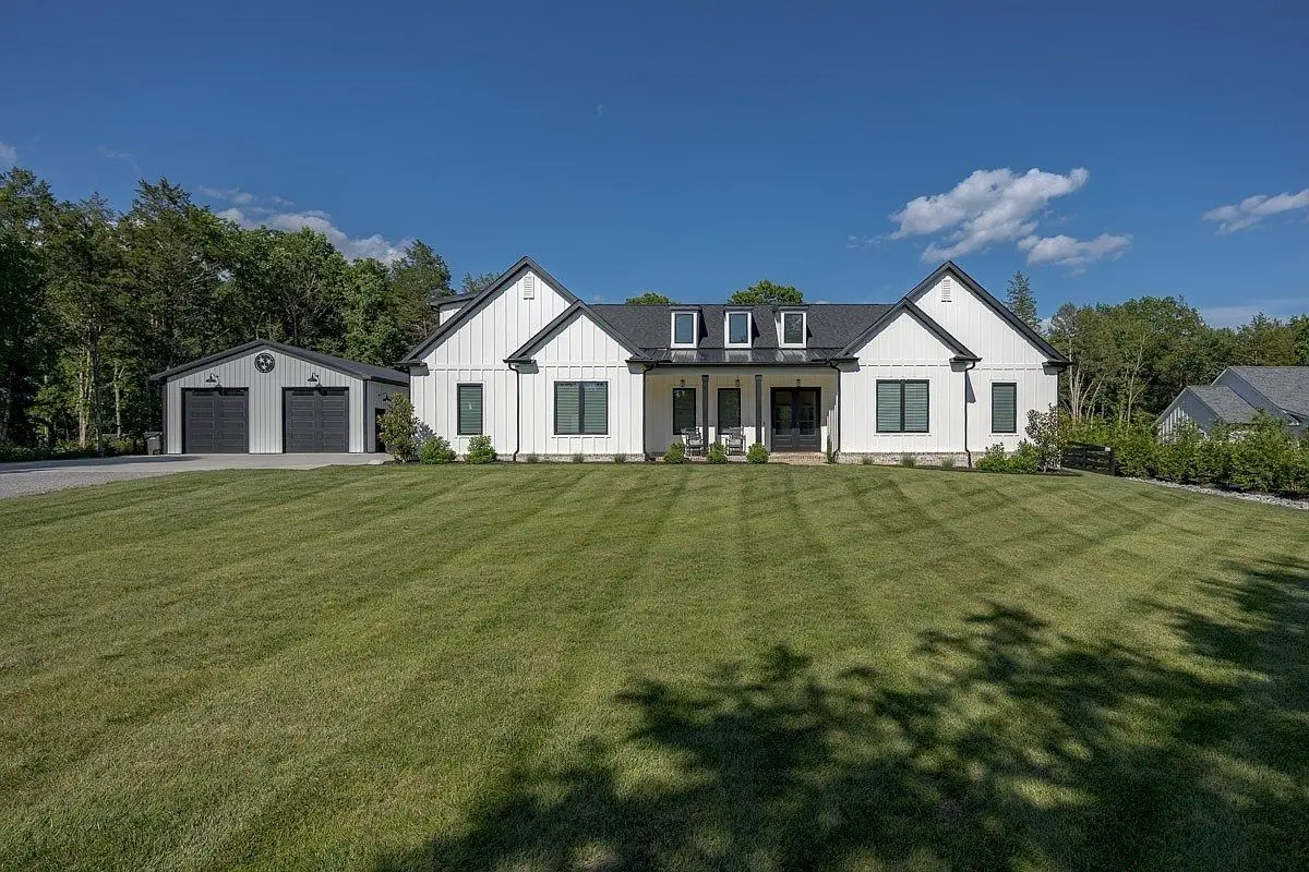 2207 Carpenter Bridge Rd, Columbia, TN 38401