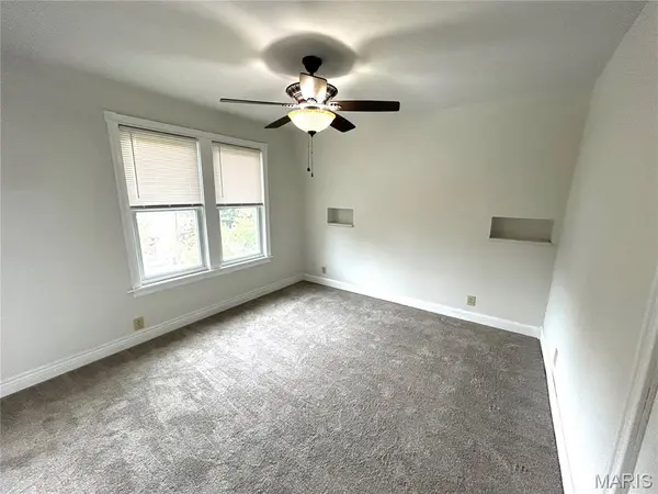 4616 Dahlia AVE, St Louis, MO 63116