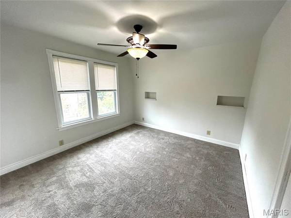 4616 Dahlia AVE, St Louis, MO 63116