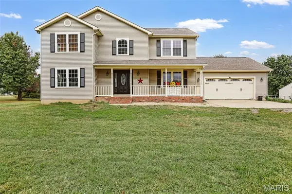 16519 Conrad RD, Brighton, IL 62012