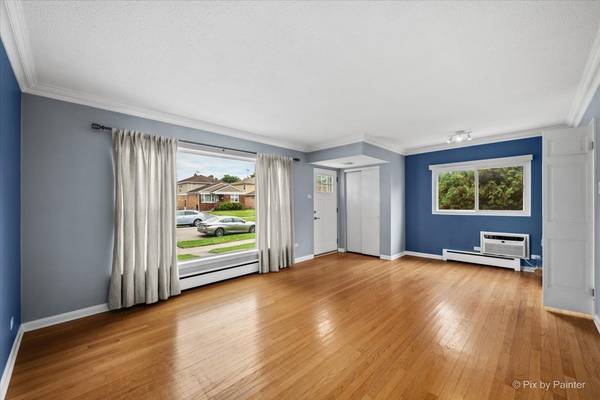 8048 N Ozanam AVE, Niles, IL 60714