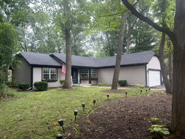 4 Dartmouth CT, Streamwood, IL 60107