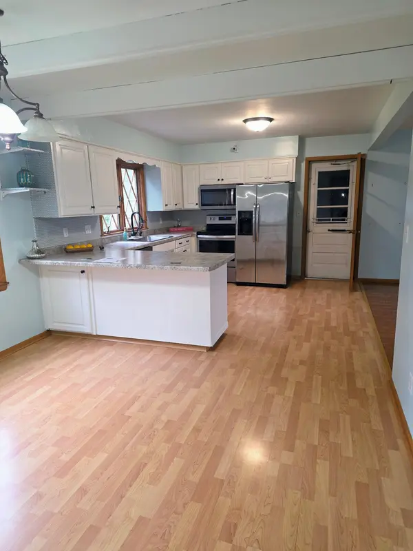 1518 6th ST SW, Faribault, MN 55021