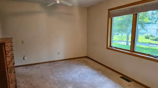2516 Crestview LN, Brainerd, MN 56401