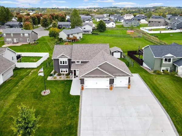 366 Bluebill ST, Baldwin, WI 54002