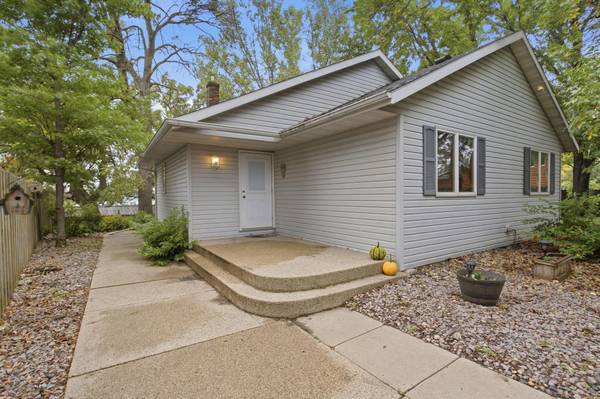 5134 E Eagle Lake RD, Willmar, MN 56201