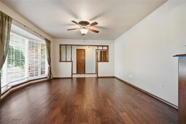 3401 S Choctaw DR, Edmond, OK 73013