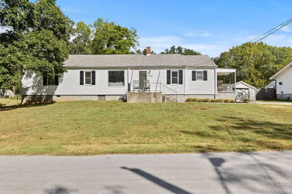 2119 W Farm Road 98 DR, Springfield, MO 65803
