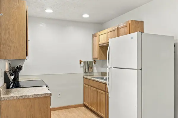 423 & 425 Eagle Drive, Reeds Spring, MO 65737