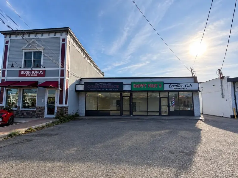 142-146 Shore RD #144, Port Washington, NY 11050