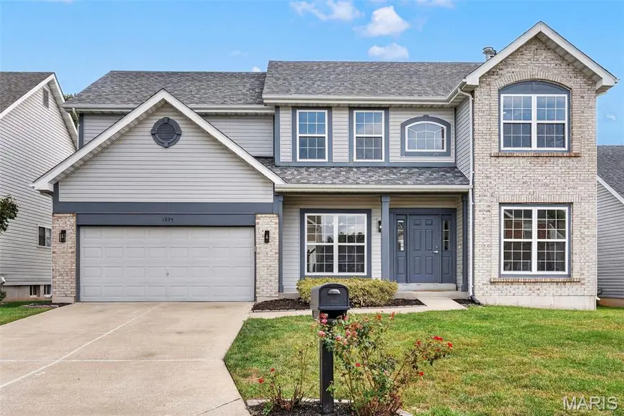 1224 Cold Spring DR, O'fallon, MO 63368