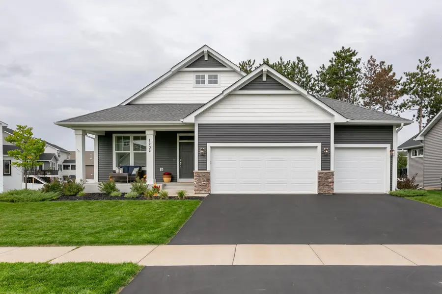 1202 Gretz WAY, New Richmond, WI 54017