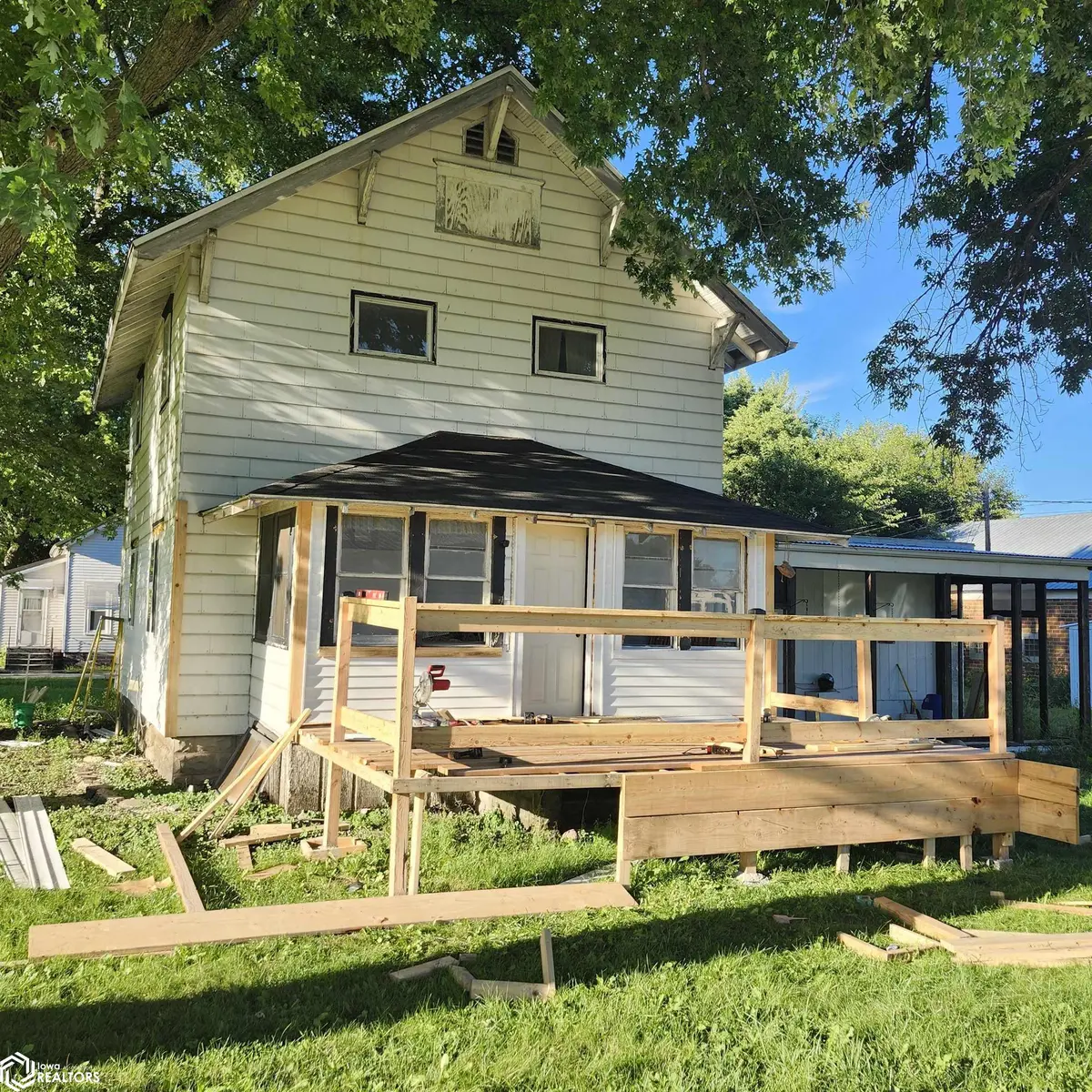 310 Lasalle St, Palmer, IA 50574