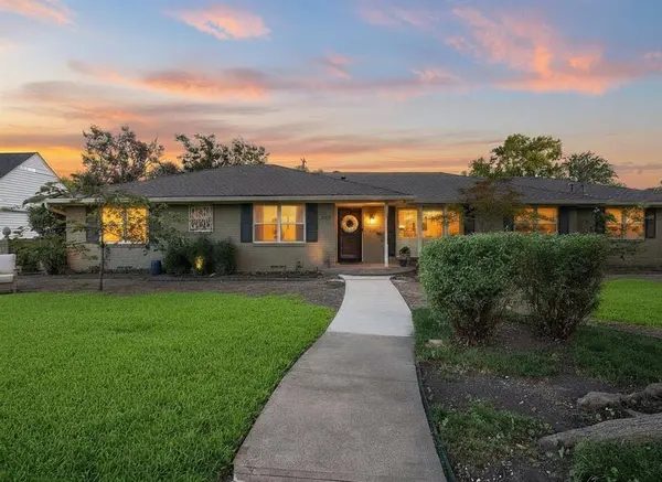 807 Clearwater Drive, Richardson, TX 75080