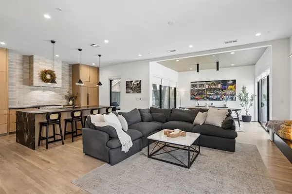 5548 Sears Street, Dallas, TX 75206