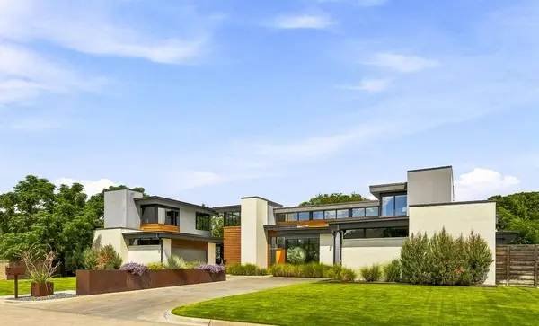9360 Lakemont Drive, Dallas, TX 75220
