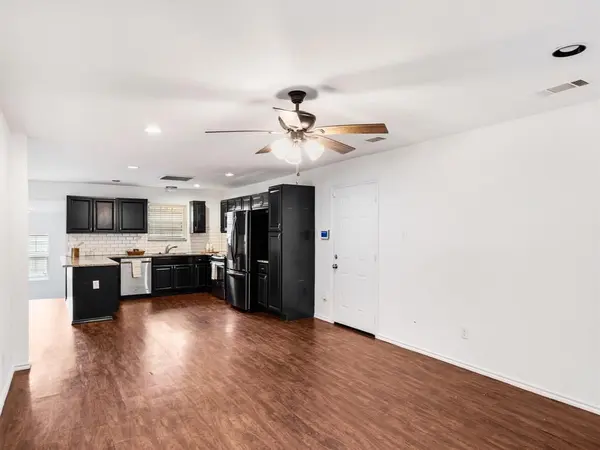 2222 Woodoak Drive, Irving, TX 75060