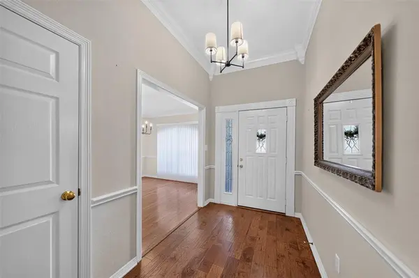202 Northcreek Drive, Chandler, TX 75758