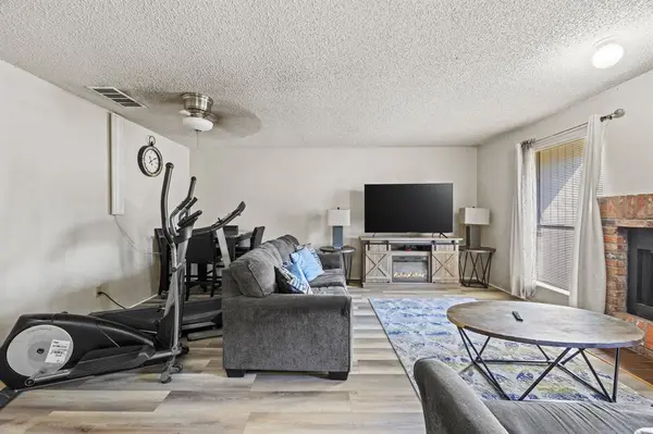 2514 Windy Pine Lane #2514, Arlington, TX 76015
