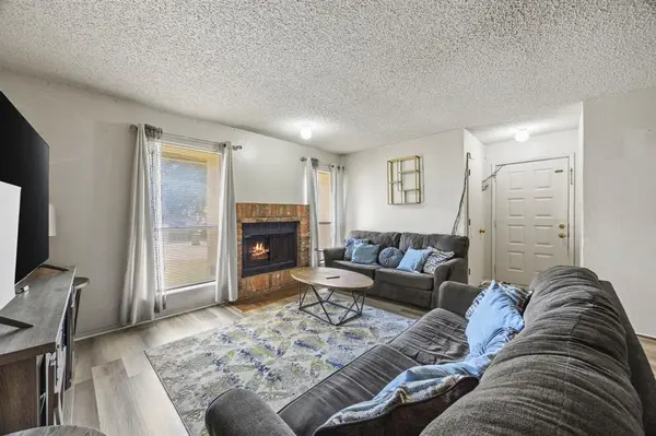 2514 Windy Pine Lane #2514, Arlington, TX 76015