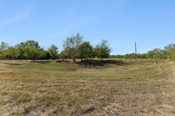 200 Armstrong RD, Lockhart, TX 78644