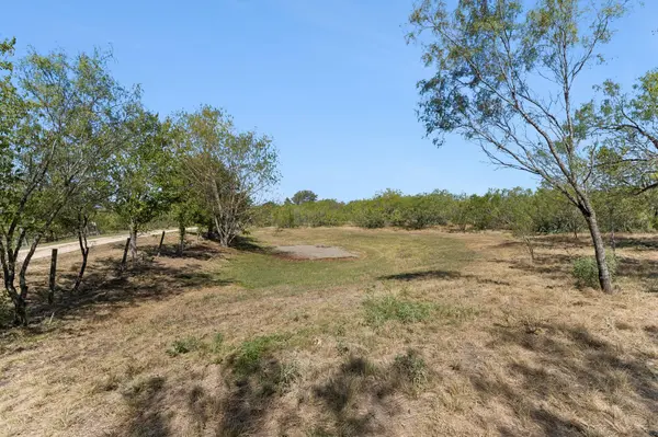 200 Armstrong RD, Lockhart, TX 78644